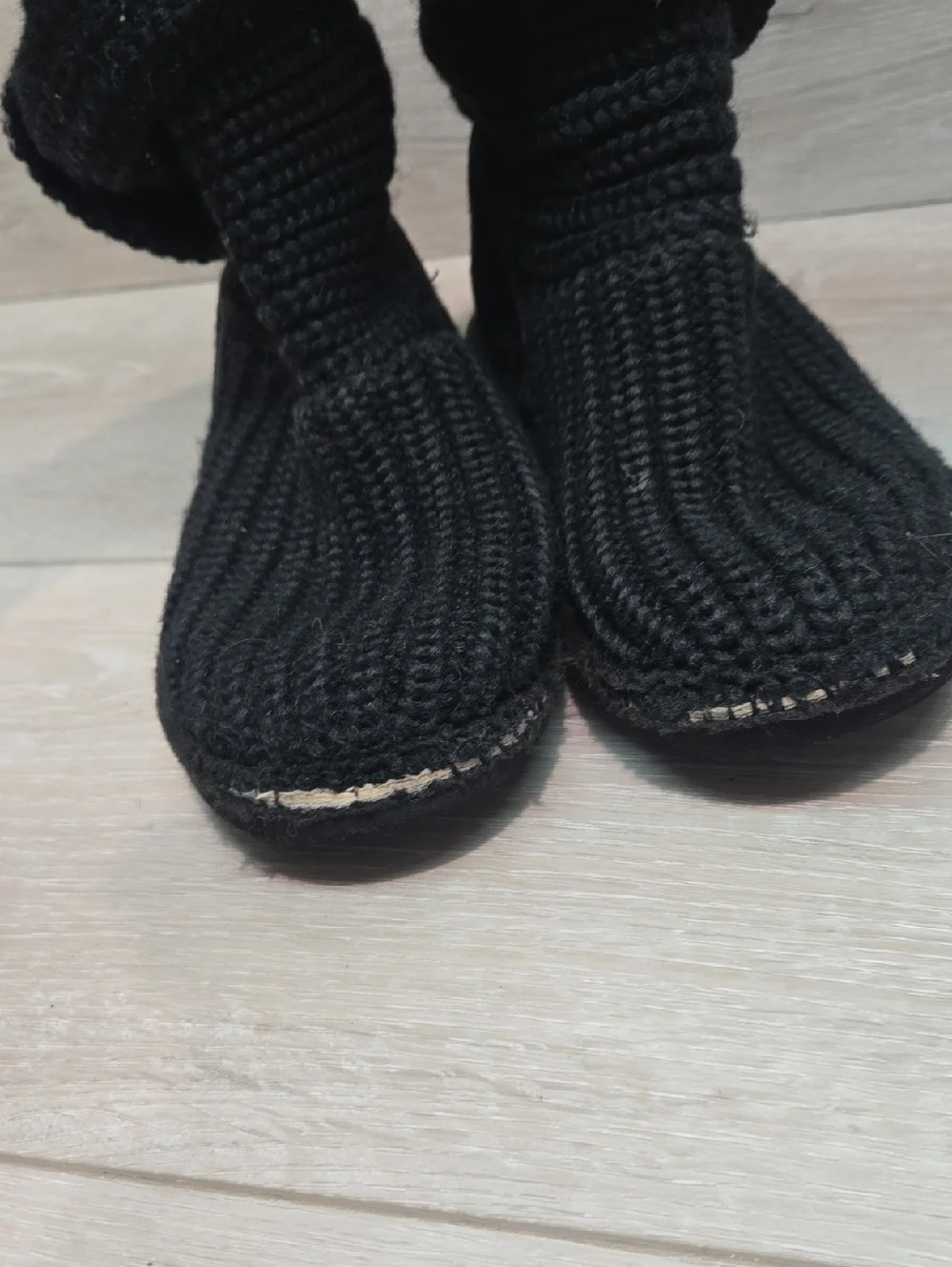UGG Australia Kids 5649 Girl Black Knit Tall Button Side Boots Shoes Sz 11